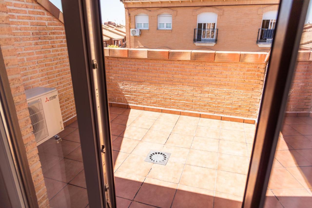 Apartamentos Hotel Carlos I Yuncos Eksteriør bilde
